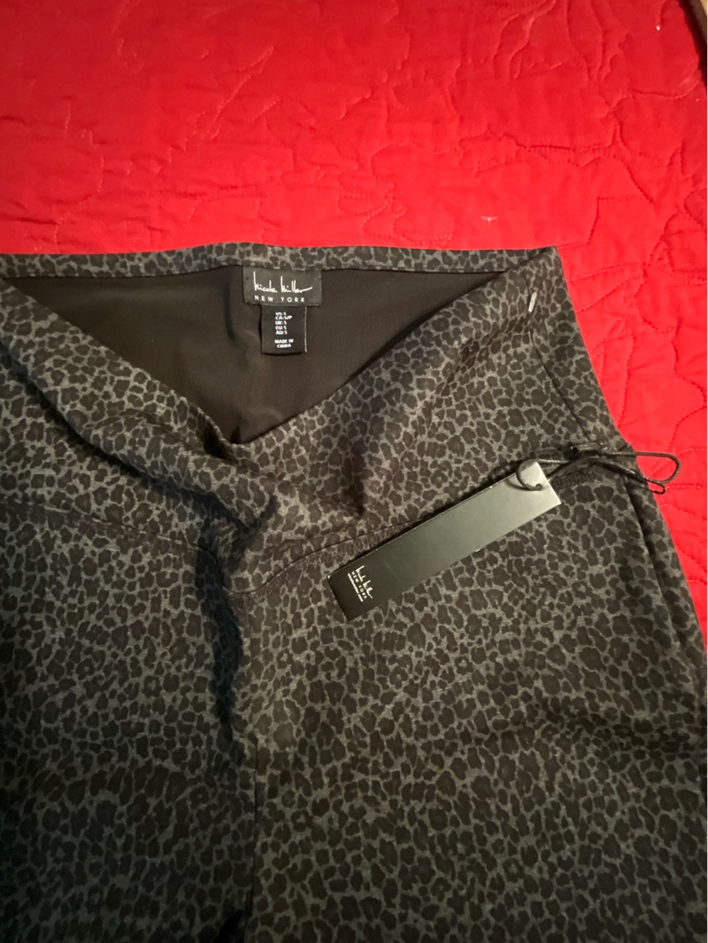 NWT NICOLE MILLER Charcoal Leopard Print women’s Pants size sm